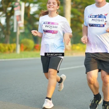 Runner Photo 7761345