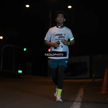 Runner Photo 7761350