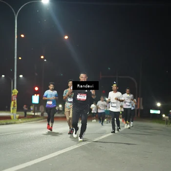 Runner Photo 7761358