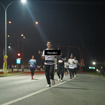 Runner Photo 7761386