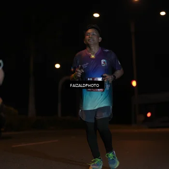 Runner Photo 7761387