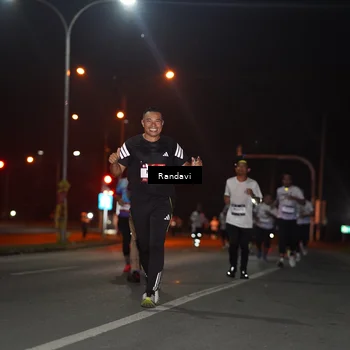 Runner Photo 7761388