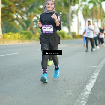 Runner Photo 7761392