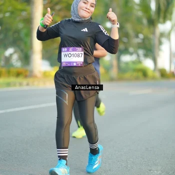 Runner Photo 7761404