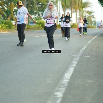 Runner Photo 7761407