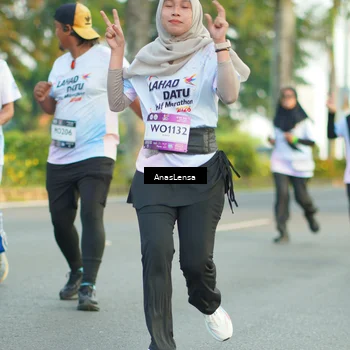 Runner Photo 7761415