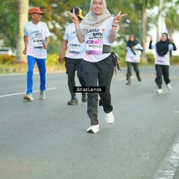 Runner Photo 7761435