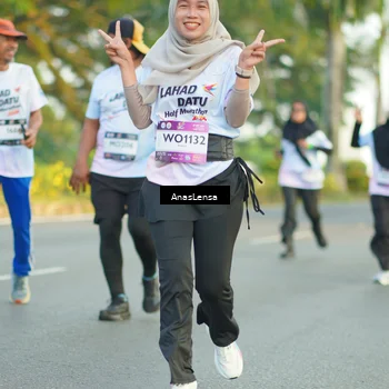 Runner Photo 7761441