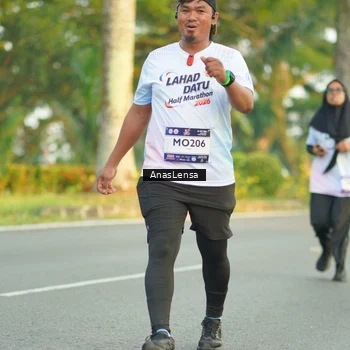 Runner Photo 7761483