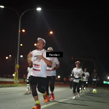 Runner Photo 7761485