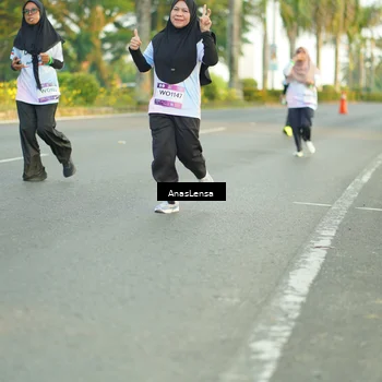 Runner Photo 7761489