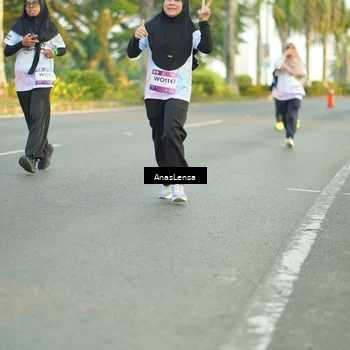 Runner Photo 7761503