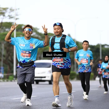 Runner Photo 7761504
