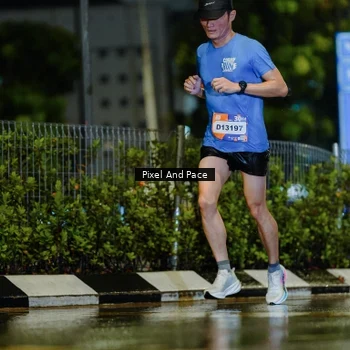 Runner Photo 7761505