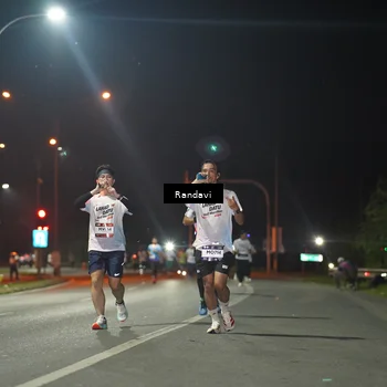 Runner Photo 7761508
