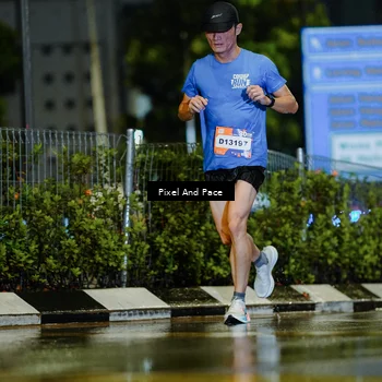 Runner Photo 7761509
