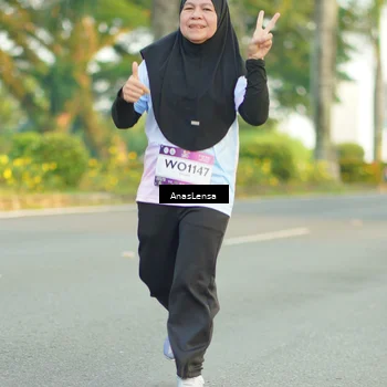 Runner Photo 7761511
