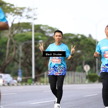 Runner Photo 7761525