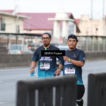 Runner Photo 7761528