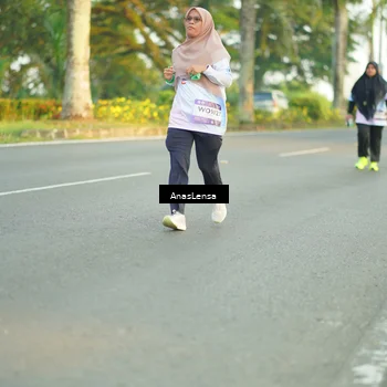 Runner Photo 7761548