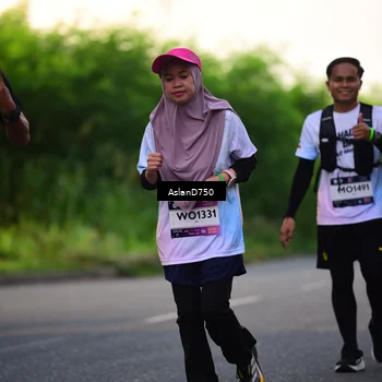 Runner Photo 7761550