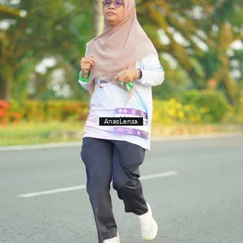 Runner Photo 7761554