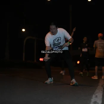 Runner Photo 7761557