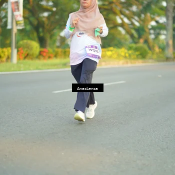 Runner Photo 7761565