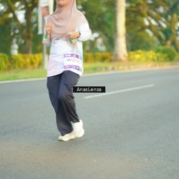 Runner Photo 7761570