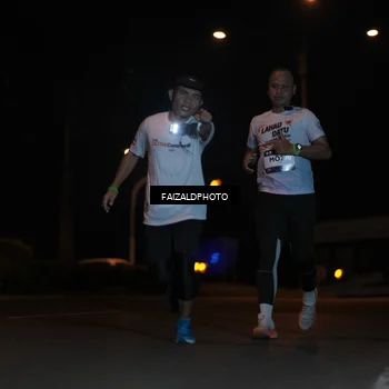 Runner Photo 7761585