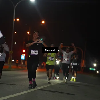 Runner Photo 7761594