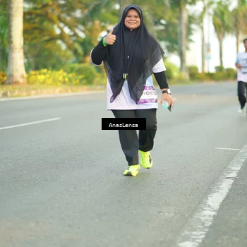 Runner Photo 7761597