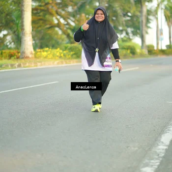 Runner Photo 7761601