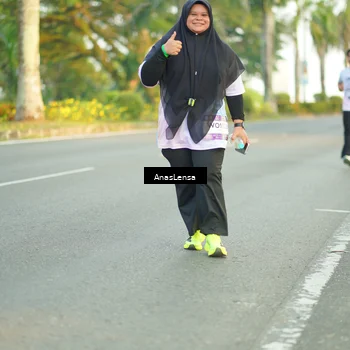 Runner Photo 7761617