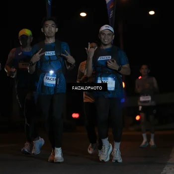 Runner Photo 7761639