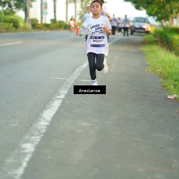 Runner Photo 7761670