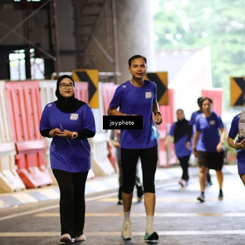 Runner Photo 7761681