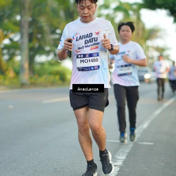 Runner Photo 7761698