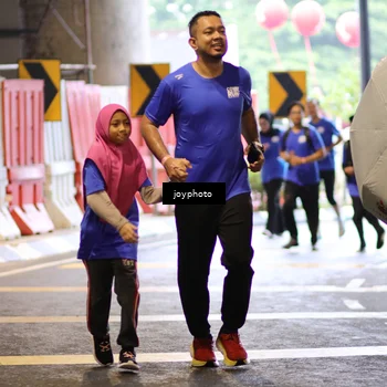 Runner Photo 7761713