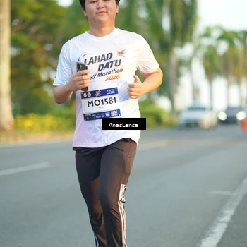 Runner Photo 7761751