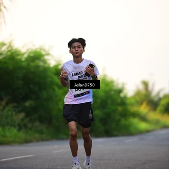 Runner Photo 7761764