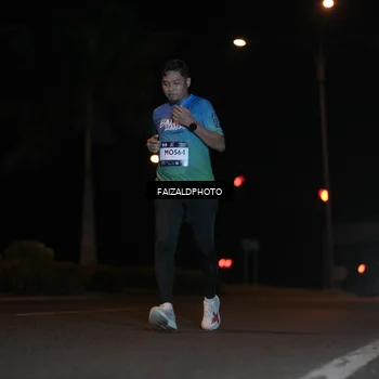 Runner Photo 7761812