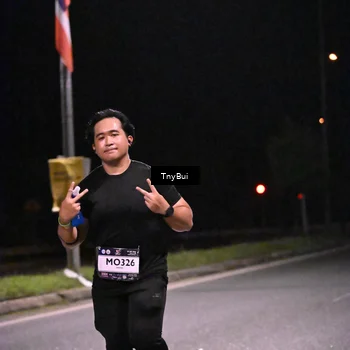 Runner Photo 7761827