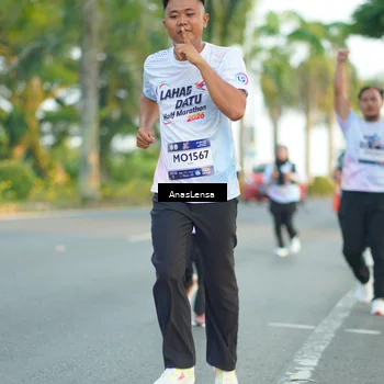 Runner Photo 7761828