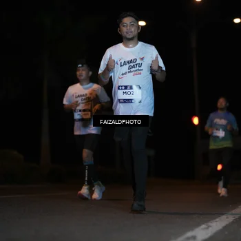 Runner Photo 7761829