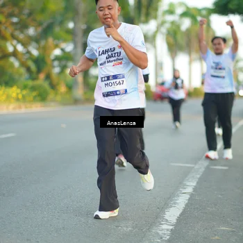 Runner Photo 7761831