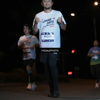 Runner Photo 7761841