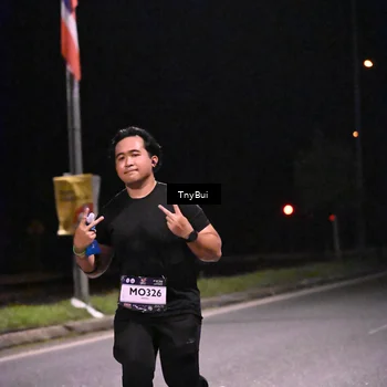 Runner Photo 7761842