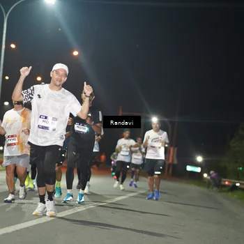 Runner Photo 7761889