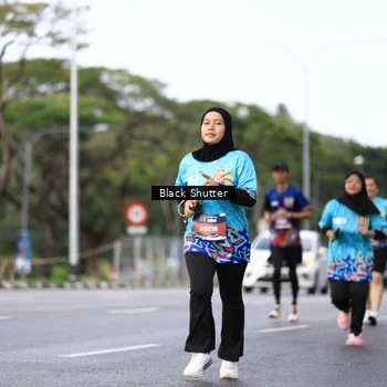 Runner Photo 7761913